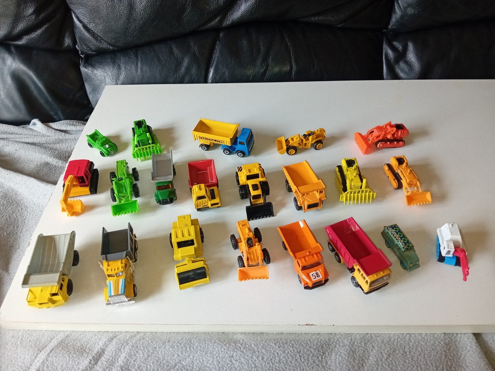Super kleine auto's allemaal werk voertuigen, vrachtwagen, Ophalen of Verzenden, Zo goed als nieuw, Tractor of Landbouw, Matchbox