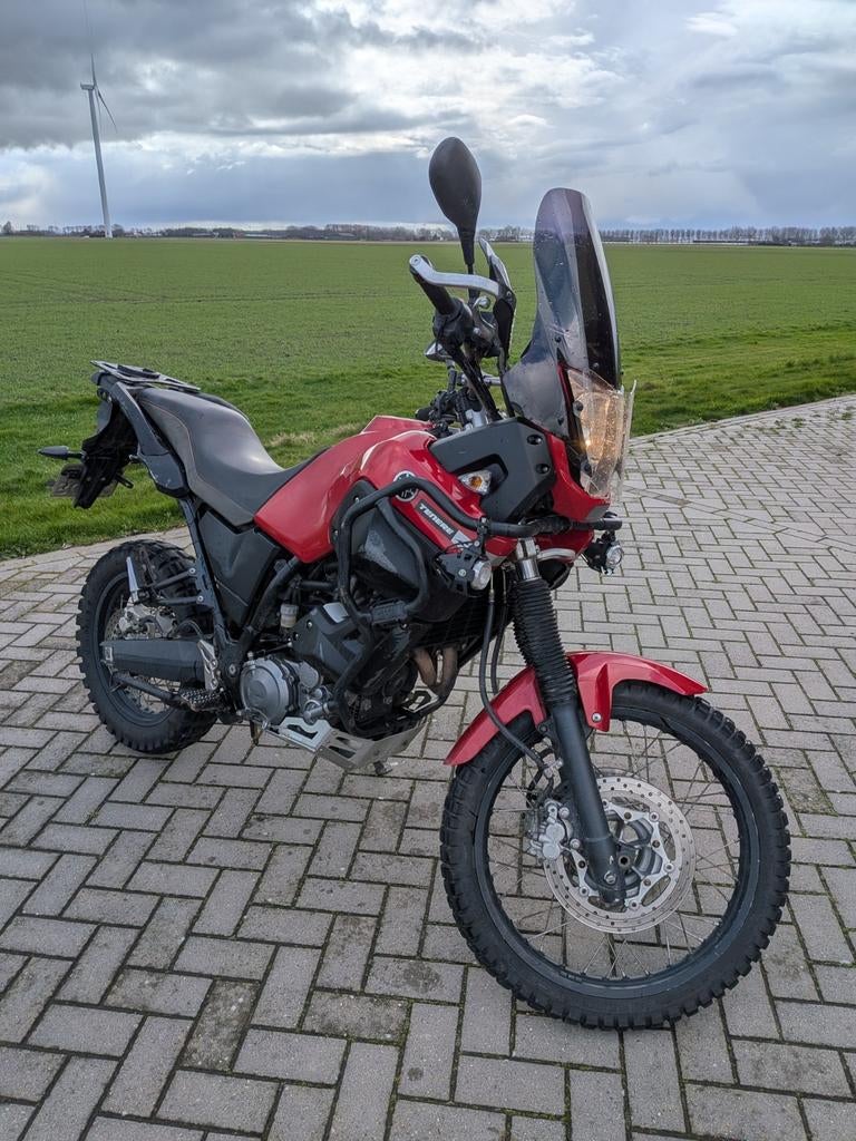 Avontuurlijke 1-cilinder TET-ready motor met vele extra's, 660 cc, Particulier, Enduro, Sportuitlaat