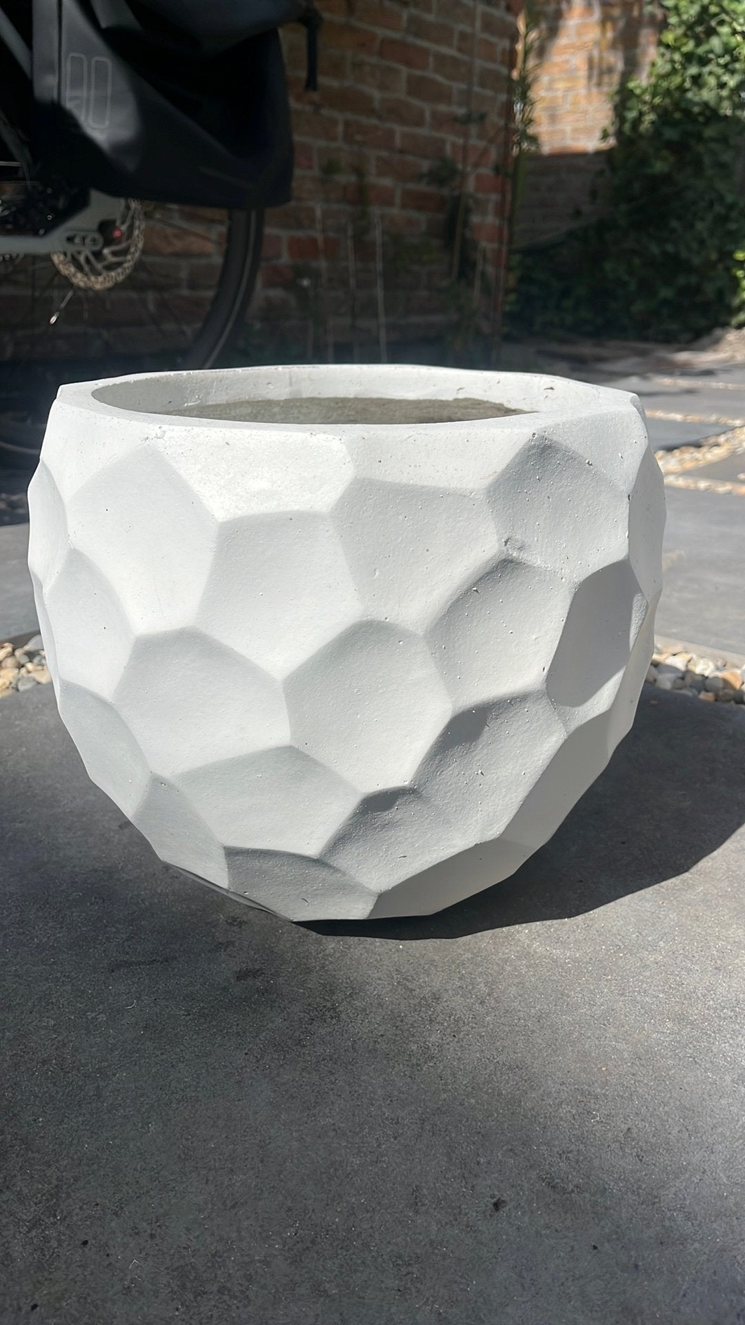 Hippe buiten/ binnen pot wit, Tuin en Terras, Bloempotten, Ophalen, Gebruikt, Rond, Balkon