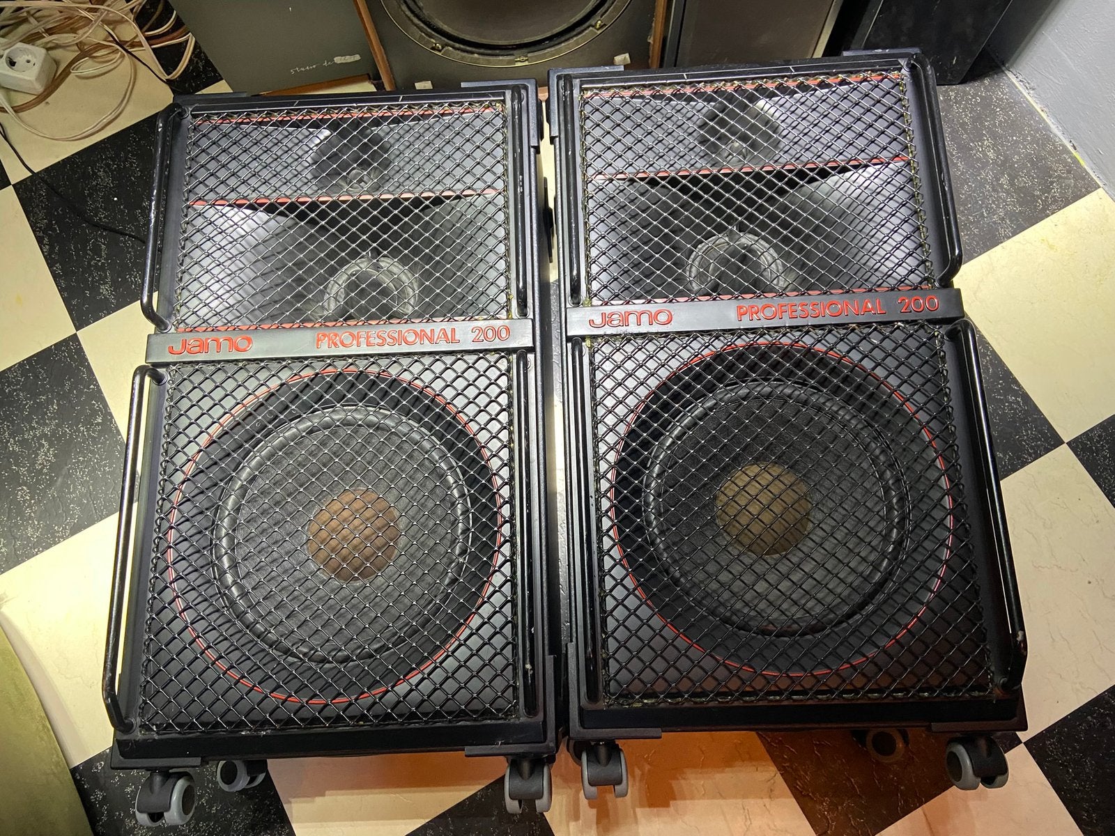 Jamo professioneel 200, Audio, Tv en Foto, Luidsprekers, Ophalen of Verzenden, Zo goed als nieuw, 120 watt of meer, Front, Rear of Stereo speakers