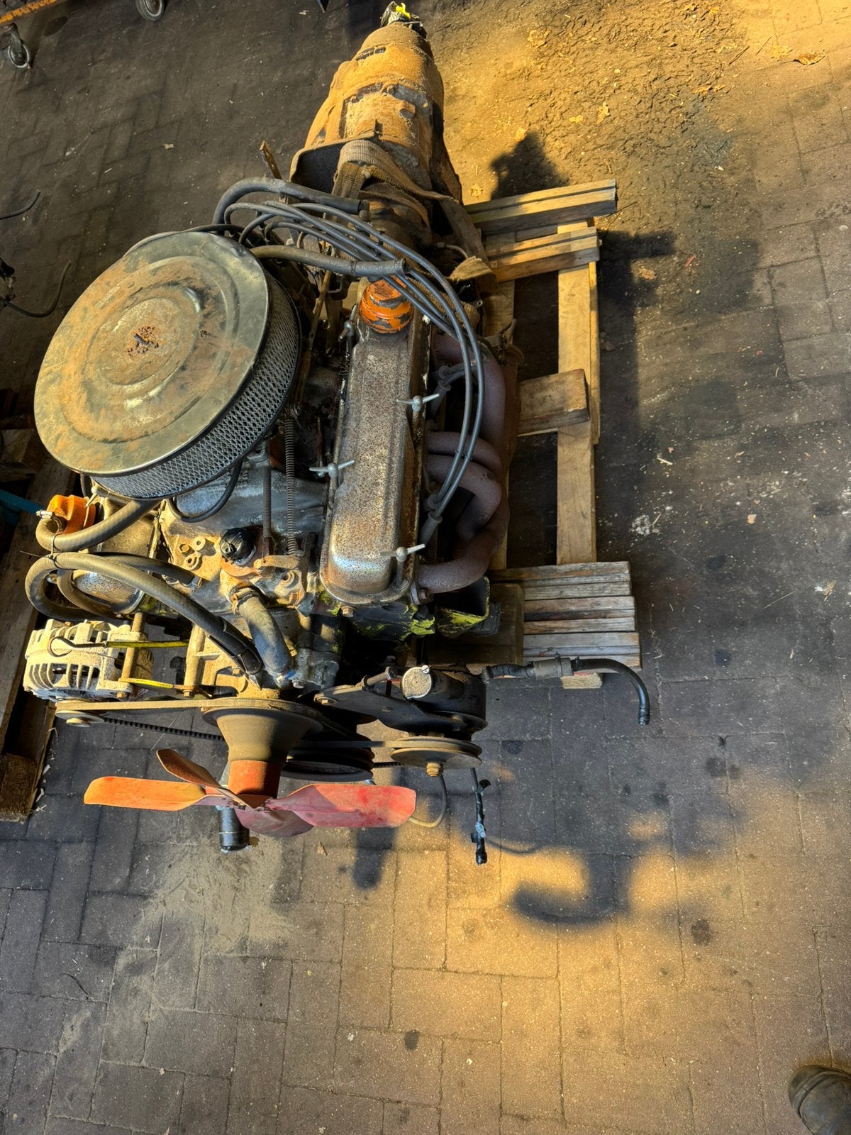 Dodge w200 motor,versnellingsbak,tussenbak en uitlaat, Ophalen