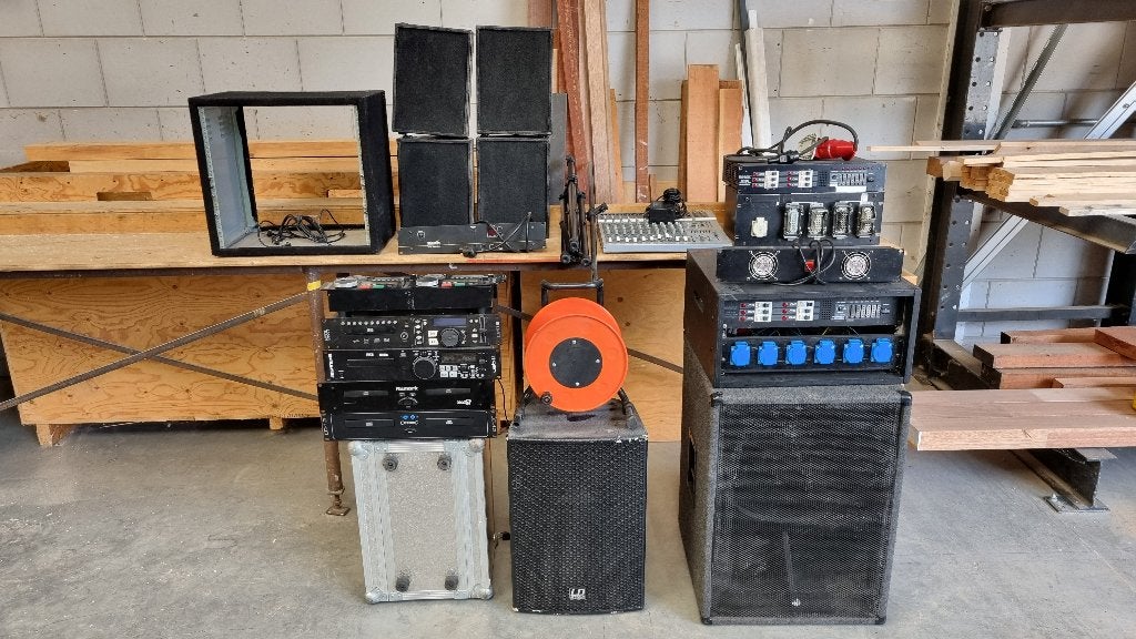 Partij audio spullen botex dpx 620 cd spelers klein monitors, Refurbished, Complete surroundset, 120 watt of meer, Ophalen