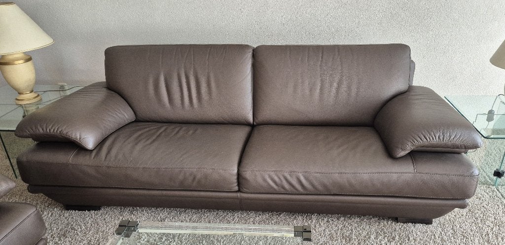 Natuzzi 3-zitsbank met poef, Huis en Inrichting, Banken | Bankstellen, Ophalen, Gebruikt, Driepersoons, Rechte bank