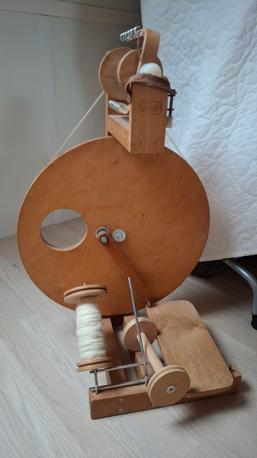 Louët S10 Spinnewiel - Gebruikt maar in goede staat, Ophalen, Gebruikt, Spinnewiel