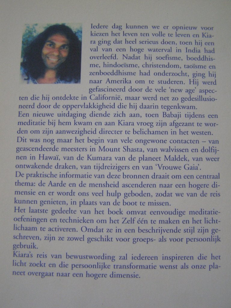 Boek De poort naar de eeuwigheid van Kiara Windrider, Achtergrond en Informatie, Spiritualiteit algemeen, Ophalen of Verzenden