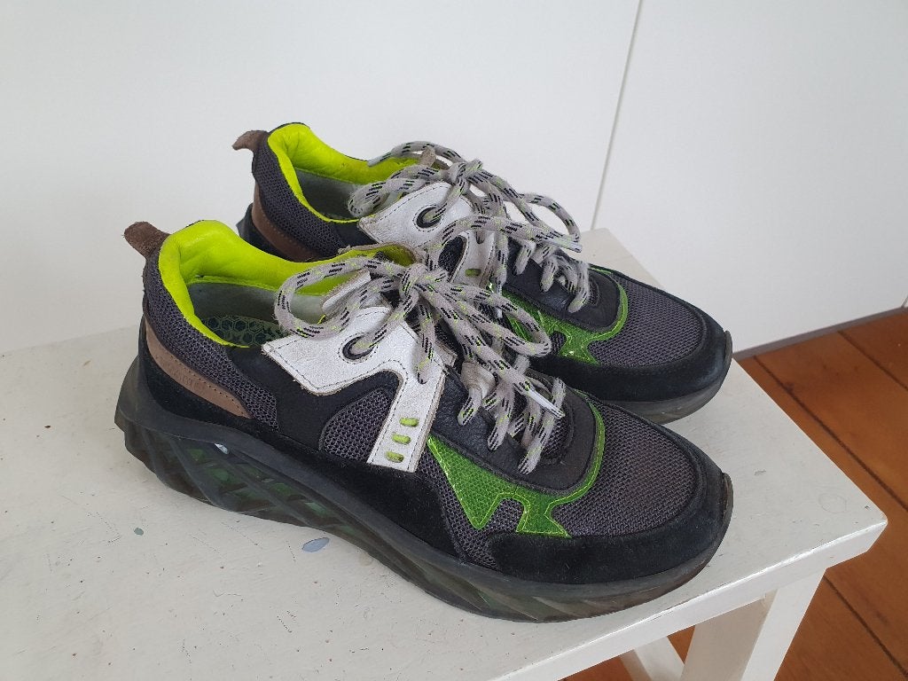 Trackstyle schoenen mt 37, Schoenen, Ophalen of Verzenden, Zo goed als nieuw, Jongen