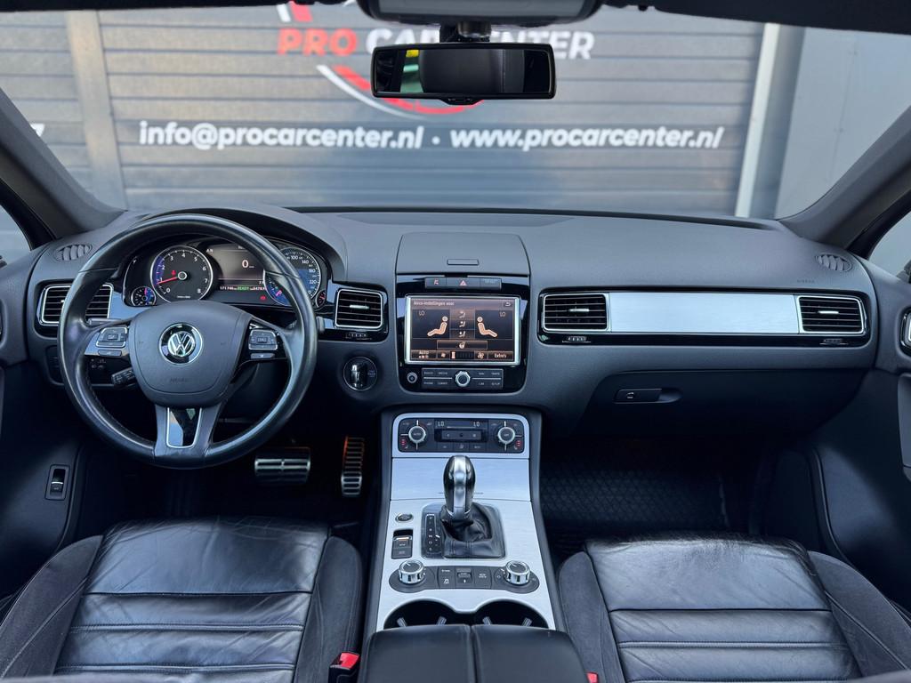 Volkswagen Touareg 3.0 TSI Hybrid Highline PANO|AUT|CLIMATE|, Auto's, Automaat, Euro 5, Gebruikt, Zwart