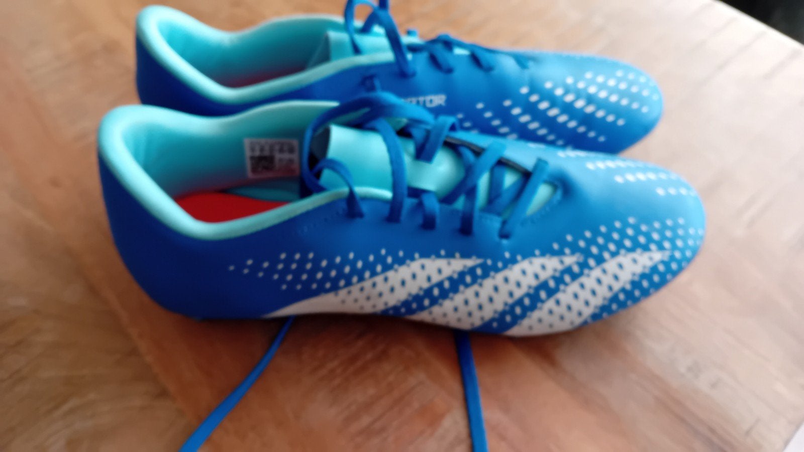 adidas voetbalschoenen  maat 45,5, Maat XS of kleiner, Ophalen of Verzenden, Zo goed als nieuw, Schoenen