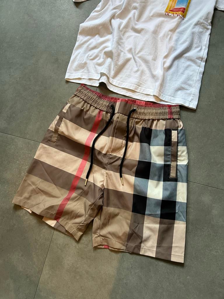 Burberry shorts maat S, Kleding | Heren, Ophalen of Verzenden, Gedragen, Maat 46 (S) of kleiner, Beige