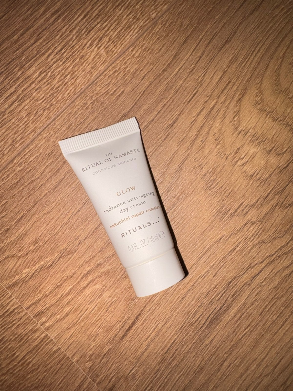 Rituals The Ritual of Namaste Glow Dagcrème 10ml Nieuw, Ophalen of Verzenden, Nieuw, Gehele gezicht, Verzorging