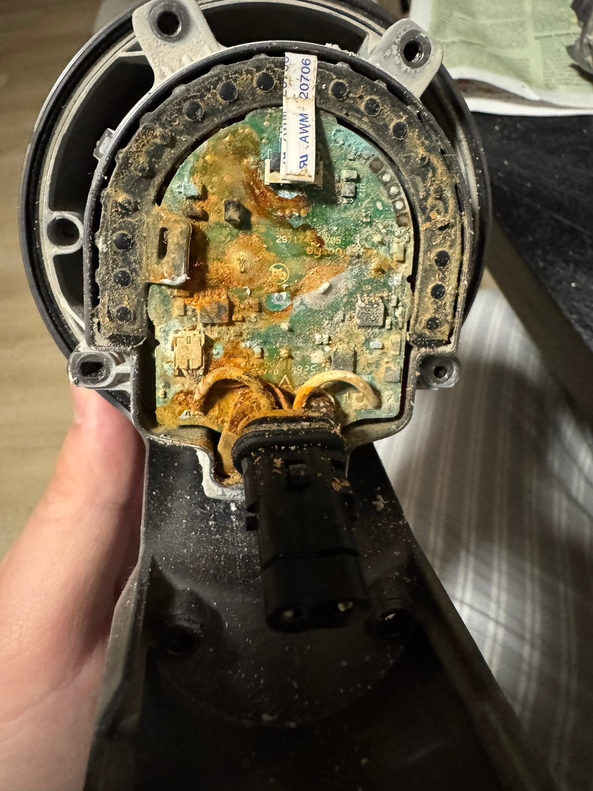 Dyson reparatie | Accu, motor, moederbord & vochtschade, Ophalen of Verzenden, Zo goed als nieuw