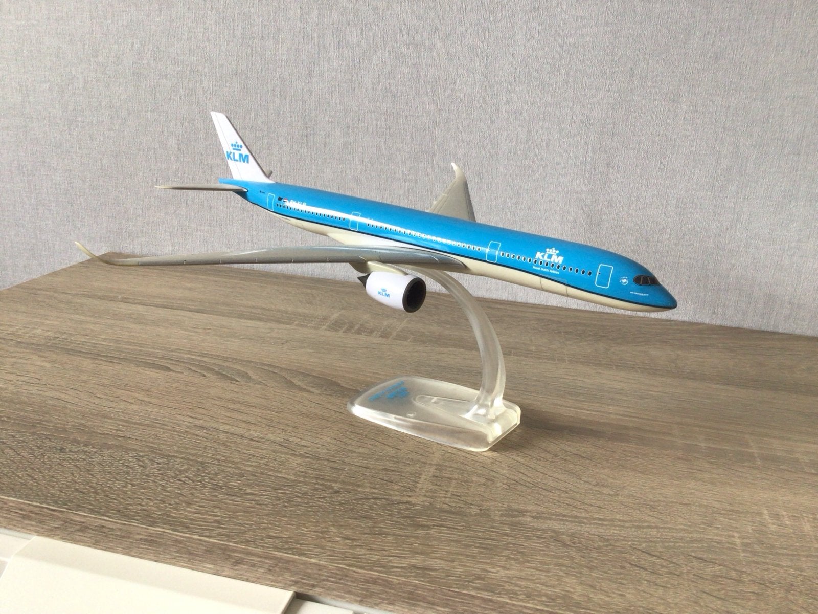 KLM Airbus A350 schaalmodel - Zo goed als nieuw, Overige merken, 1:72 tot 1:144, Ophalen of Verzenden, Zo goed als nieuw