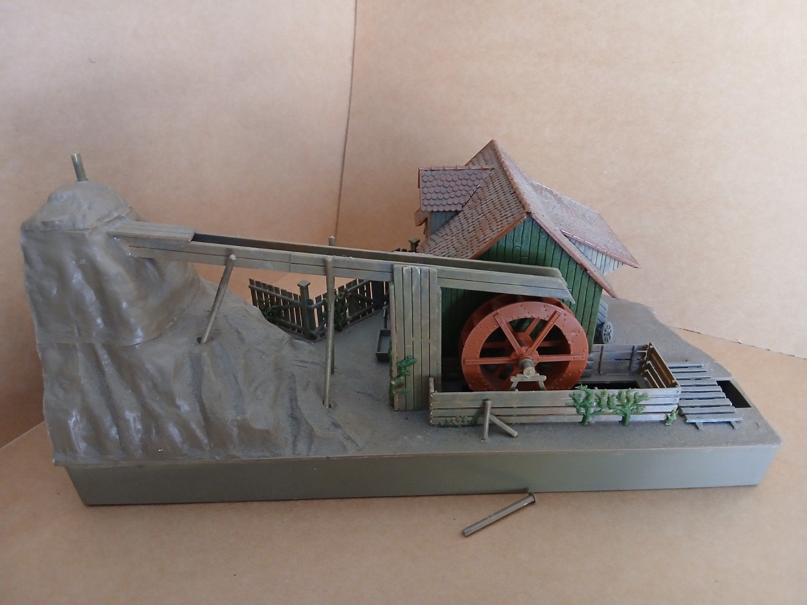 Faller watermolen met pompje, Ophalen of Verzenden, Gelijkstroom of Wisselstroom, Brug, Tunnel of Gebouw, Overige merken