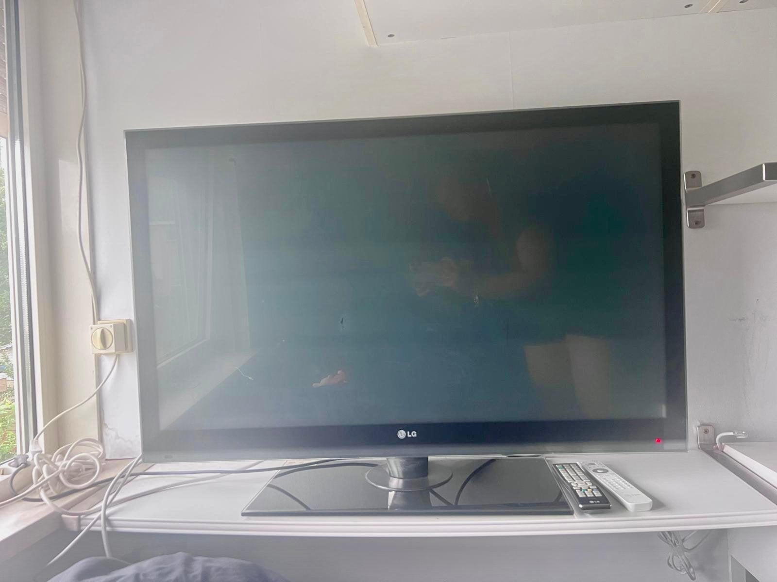 LG TV 119 cm (47 inch) - Breed 101 cm, Hoogte 63 cm, Ophalen, Gebruikt, 100 cm of meer, LG