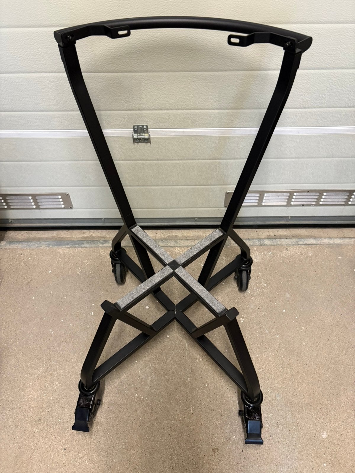 Big Green Egg Integgrated Nest + Handler (maat: Large), Ophalen, Gebruikt