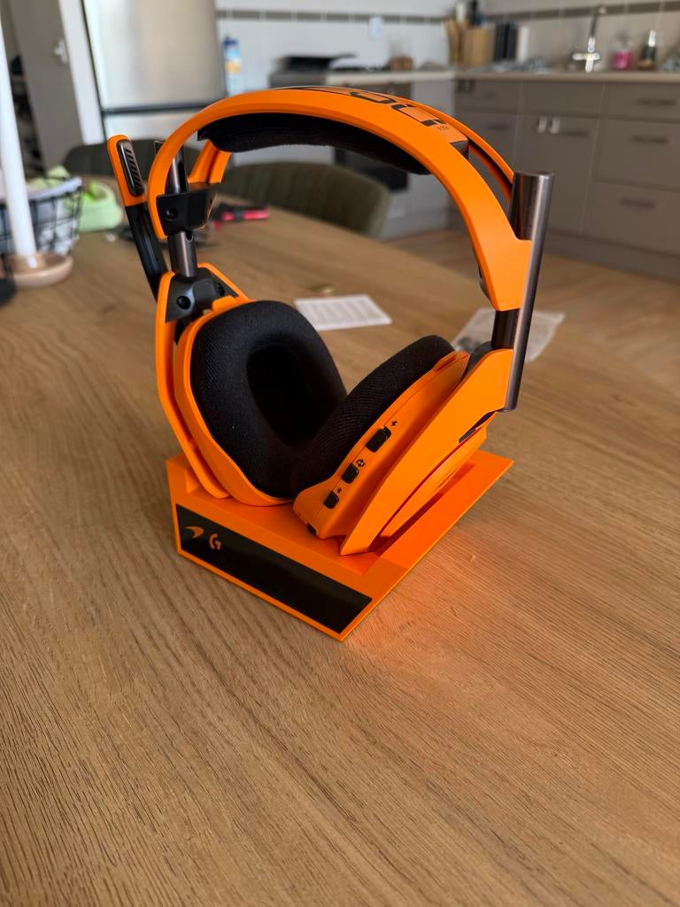 Logitech G Astro A50 X McLaren Racing Edition Headset, Zo goed als nieuw, Over oor (circumaural), Draadloos, Ophalen
