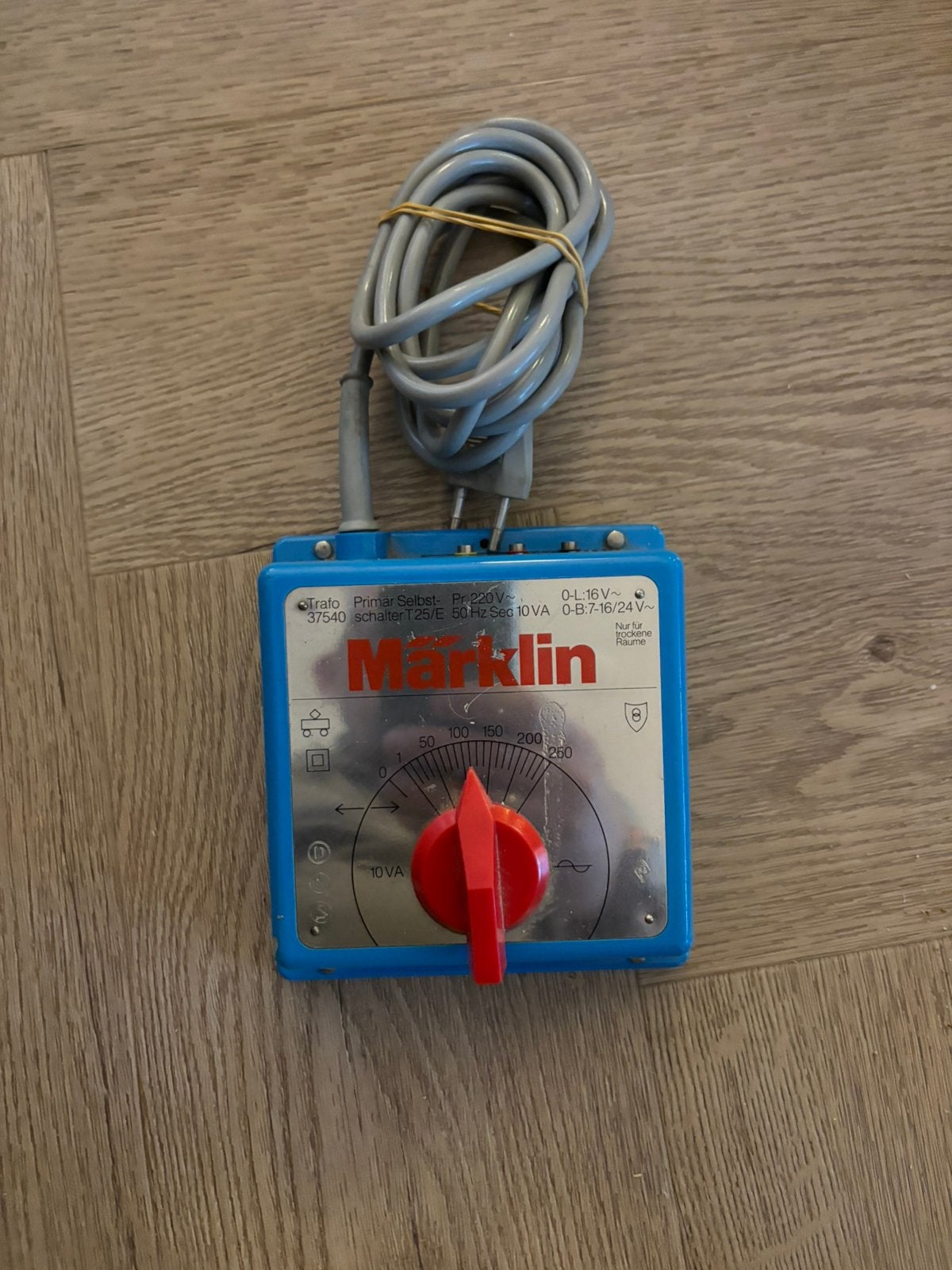 Märklin 37540 transformator 10VA, Hobby en Vrije tijd, Ophalen of Verzenden, Zo goed als nieuw, Märklin, Transformator of Voeding