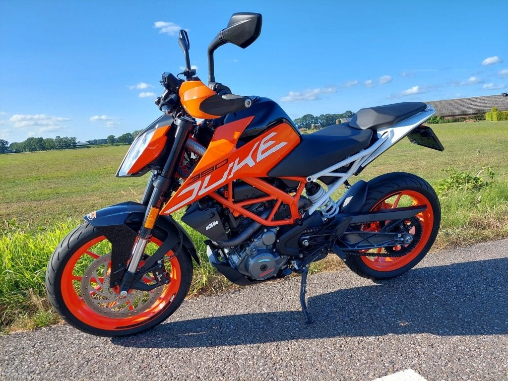 KTM 390-DUKE ABS  (A2)., Motoren, 390 cc, Occasion, Bedrijf, Minimaal motorrijbewijs A2