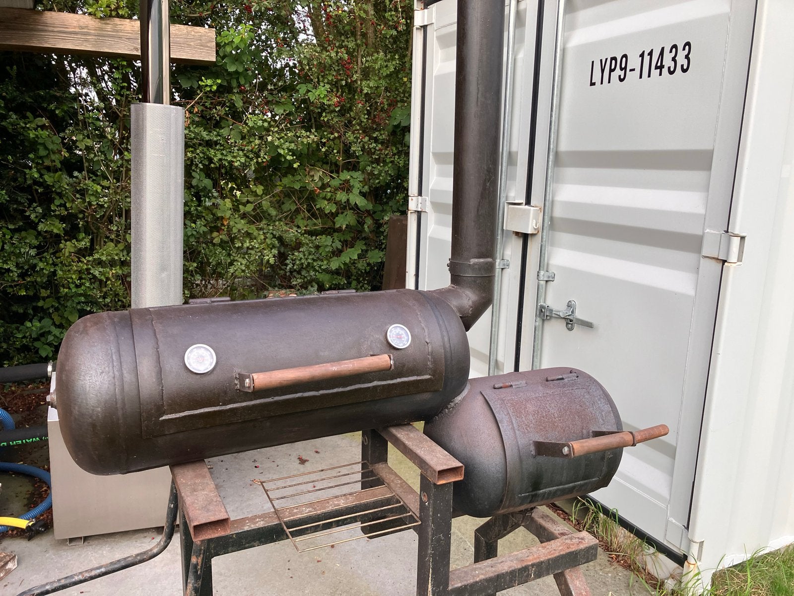 Unieke handgemaakte BBQ Smoker van staal, Ophalen, Gebruikt
