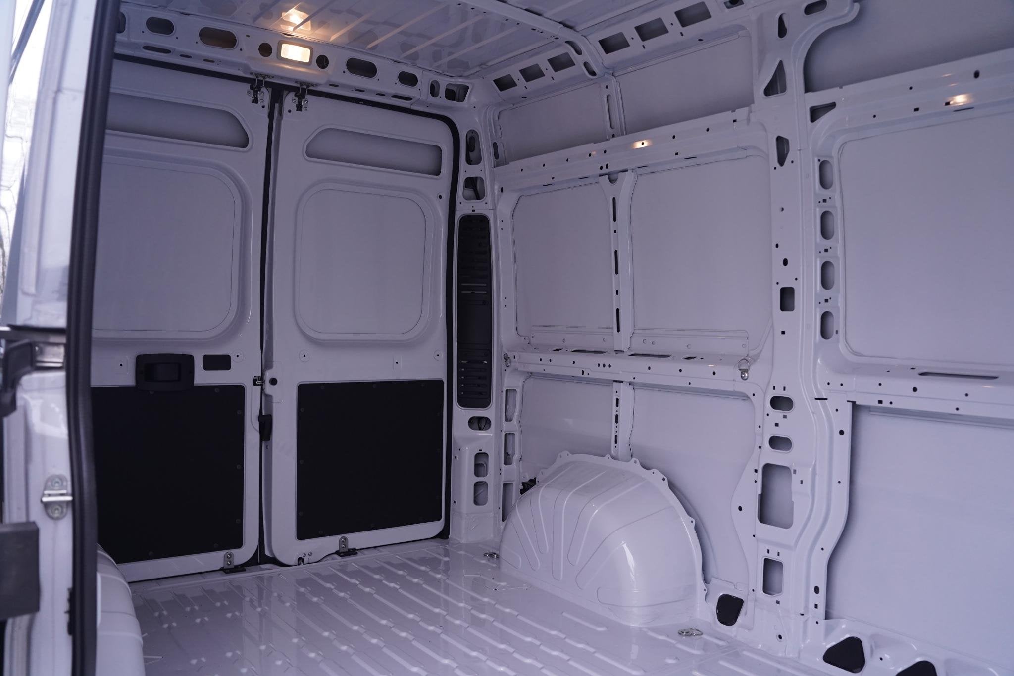 Foto 15 van Opel Movano 2.2D 140 pk L2H2 White&Black Edition Navi 18" LM