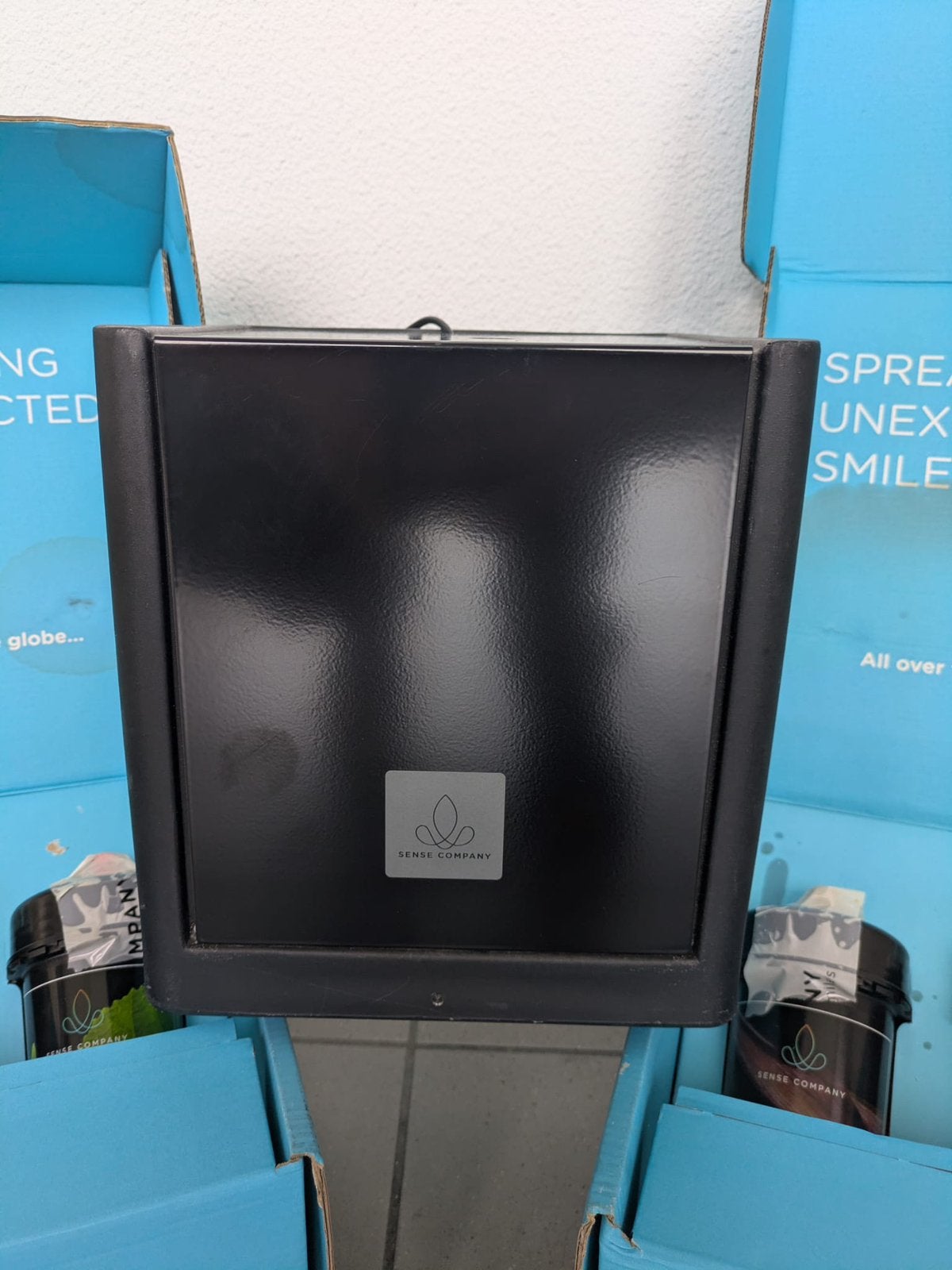 Sense Company Sense Pro Geurmachine - Zwart, Ophalen of Verzenden, Zo goed als nieuw