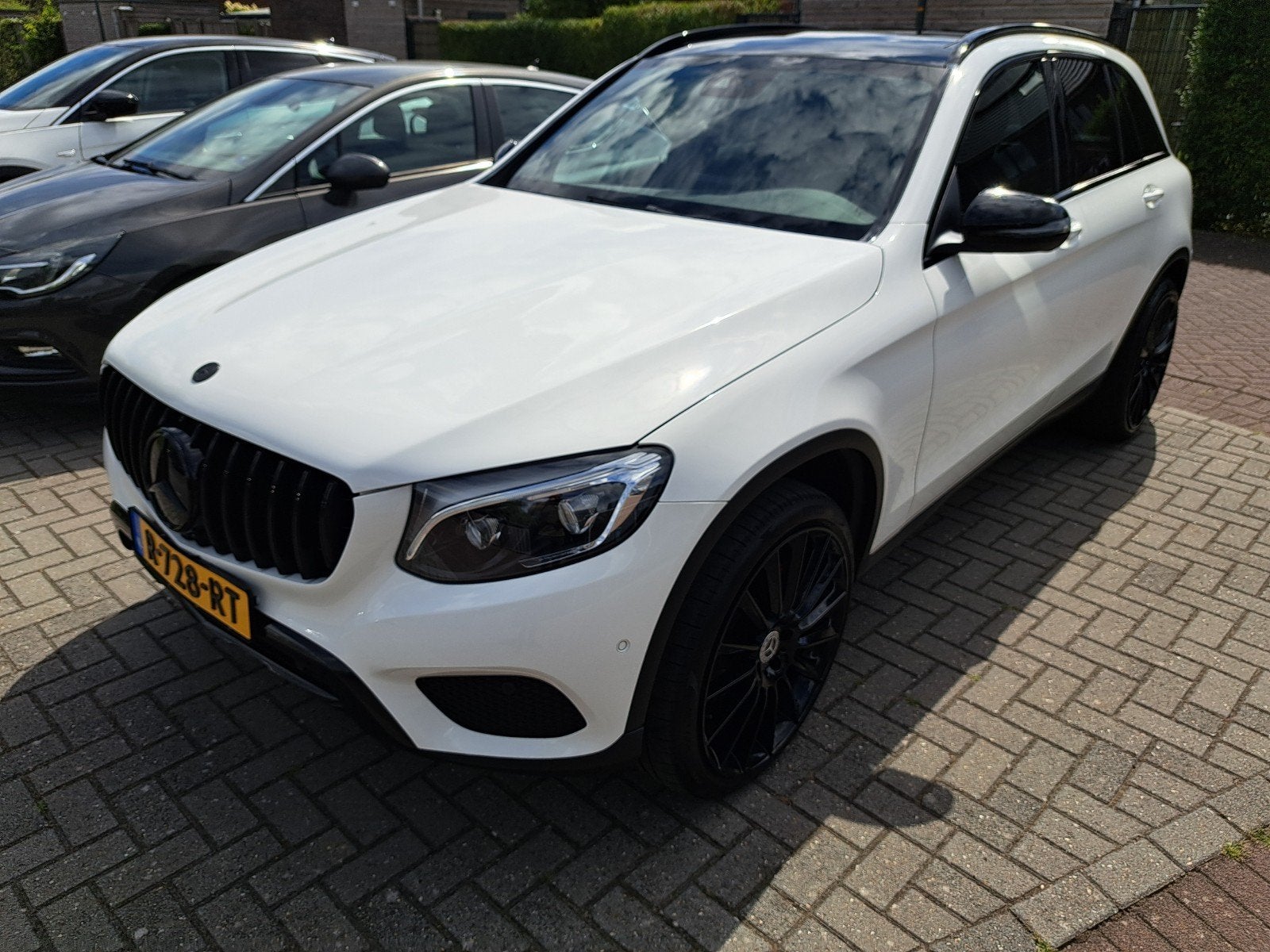 Mercedes-Benz GLC 250 211pk 4MATIC 9G-TRONIC 2016 Wit, Automaat, 15 km/l, 4 cilinders, Wit