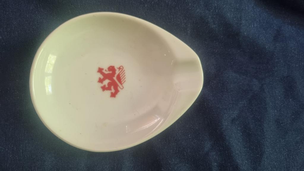Fürstenberg mini asbak met embleem rode leeuw, Ophalen of Verzenden