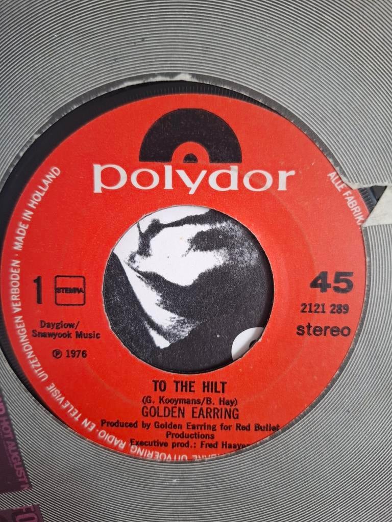 Single: Golden earring - to the hilt, Ophalen of Verzenden, Gebruikt, Pop