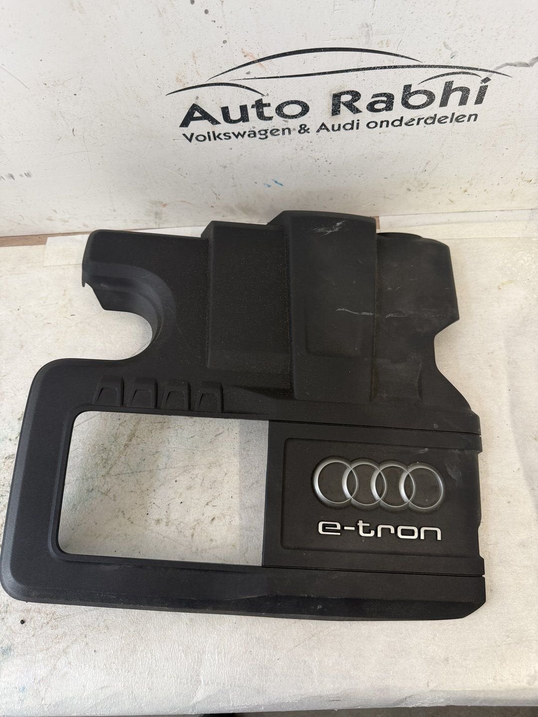 Audi a3 motor beschermplaat e-tron 04e103925C, Auto-onderdelen, Gebruikt, -, -, Ophalen of Verzenden