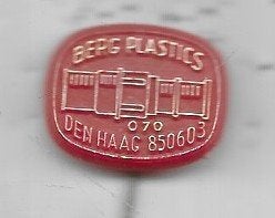 DEN HAAG S GRAVENHAGE BERG PLASTICS SPELD, Verzamelen, Speldjes, Pins en Buttons, Ophalen of Verzenden, Gebruikt, Stad of Land