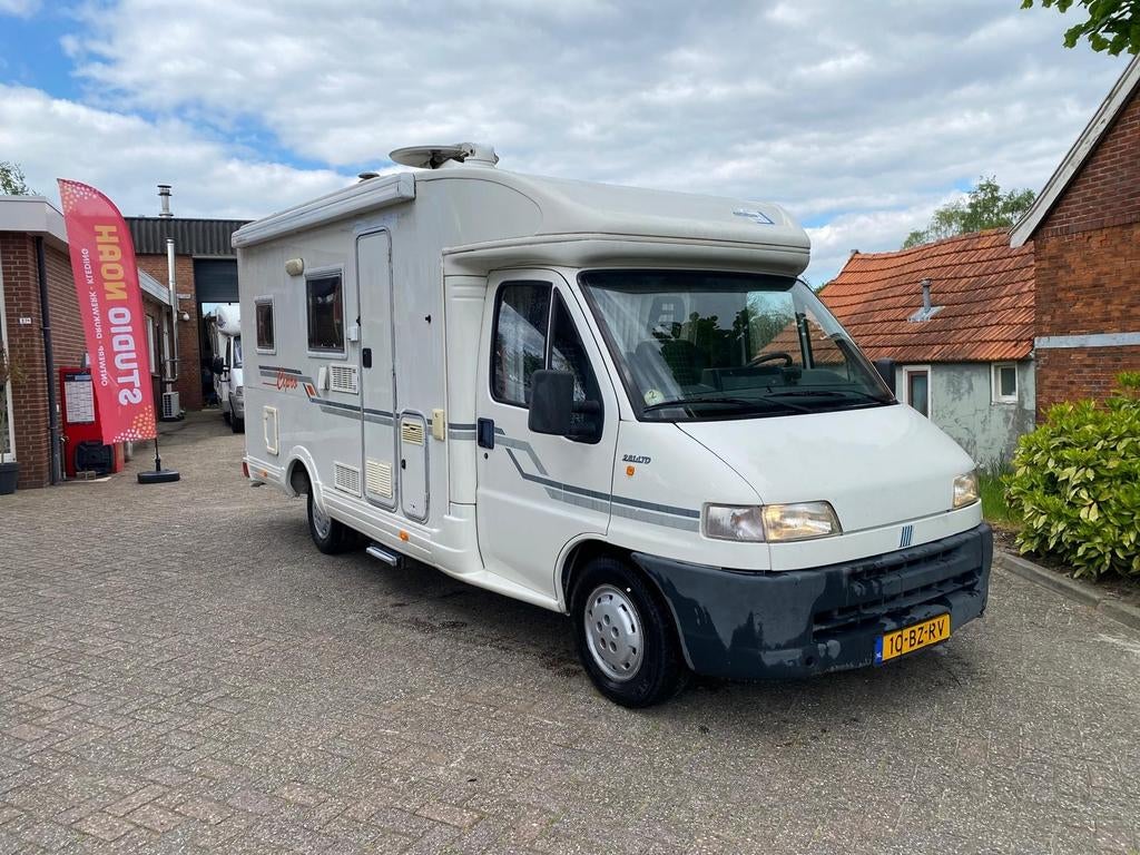 Camper Merk cipro apk 12-2026 € 11500,00, Ringverwarming, Particulier, 5 tot 6 meter, Half-integraal