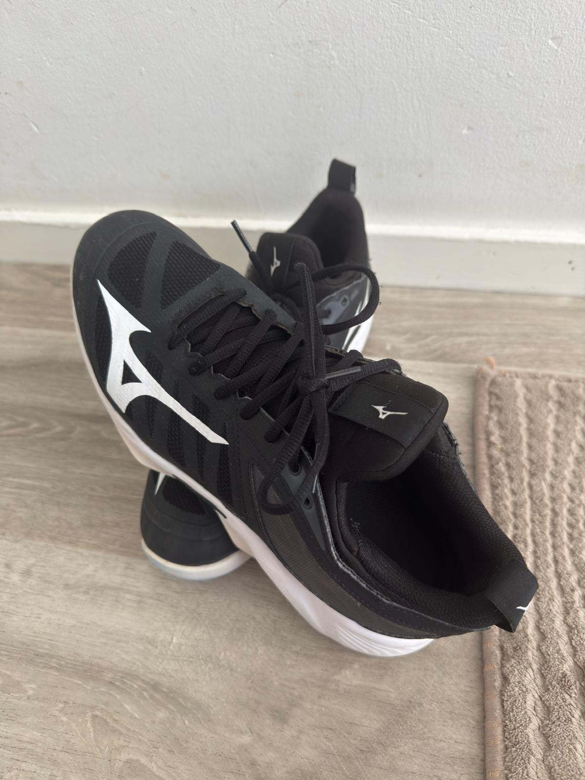 Mizuno indoorschoenen zaalschoenen ZwartWit, Hardloopschoenen, Zo goed als nieuw, Hardlopen, Ophalen