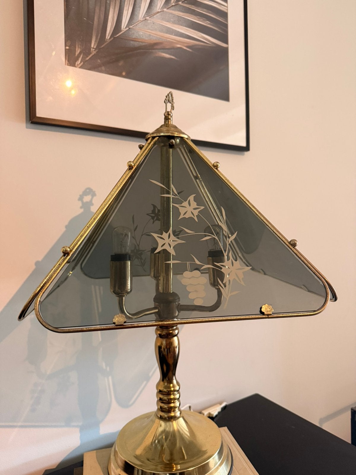 Vintage tafellamp goud met rookglas –4 glazen panelen –56 cm, Ophalen, Zo goed als nieuw, Glas