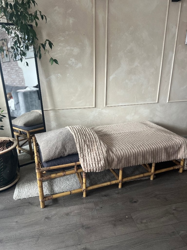 Rotan / bamboe Montessori vloerbed 70x150 cm, 70 tot 85 cm, Zo goed als nieuw, Lattenbodem, 140 tot 160 cm
