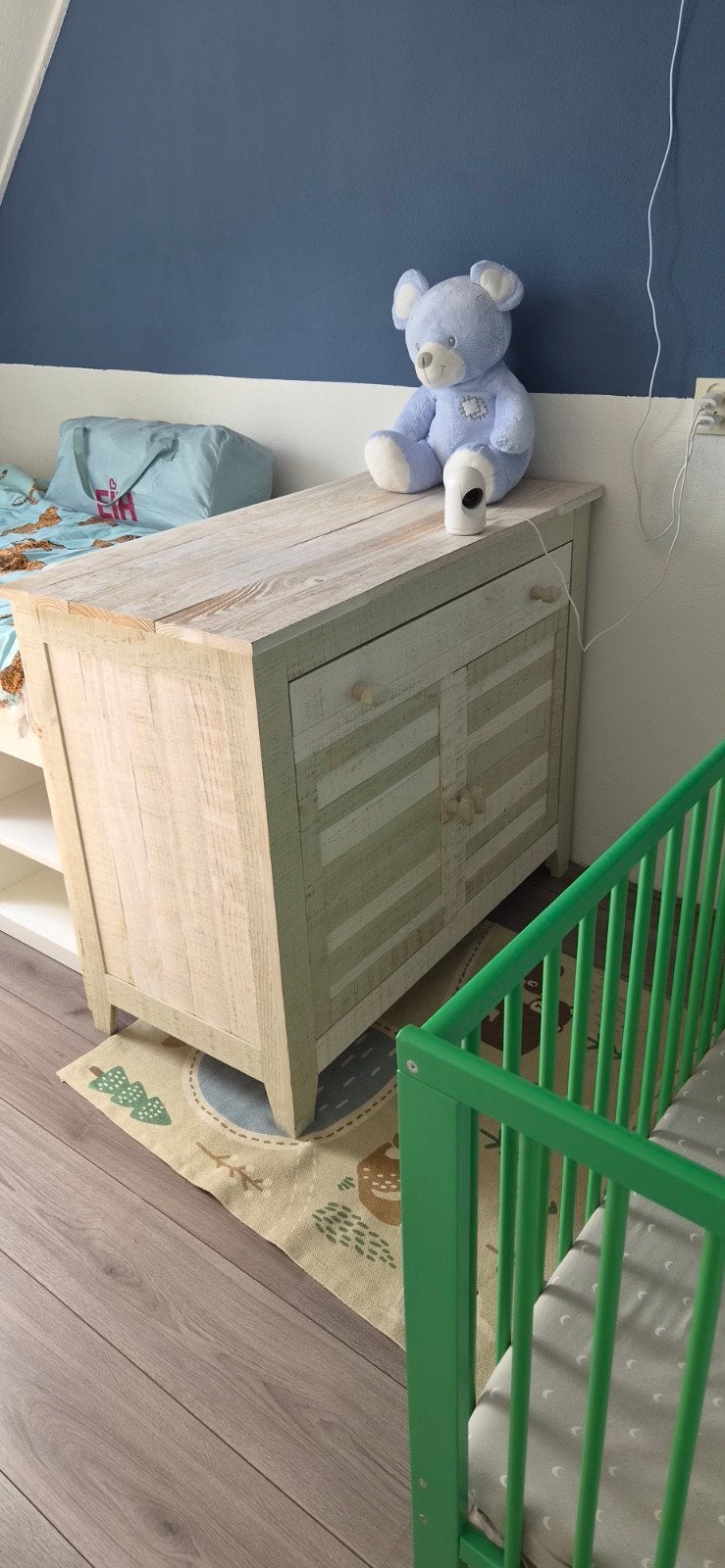 Houten commode, Kinderen en Baby's, Kinderkamer | Commodes en Kasten, Ophalen, 50 tot 70 cm, 100 cm of meer, Zo goed als nieuw