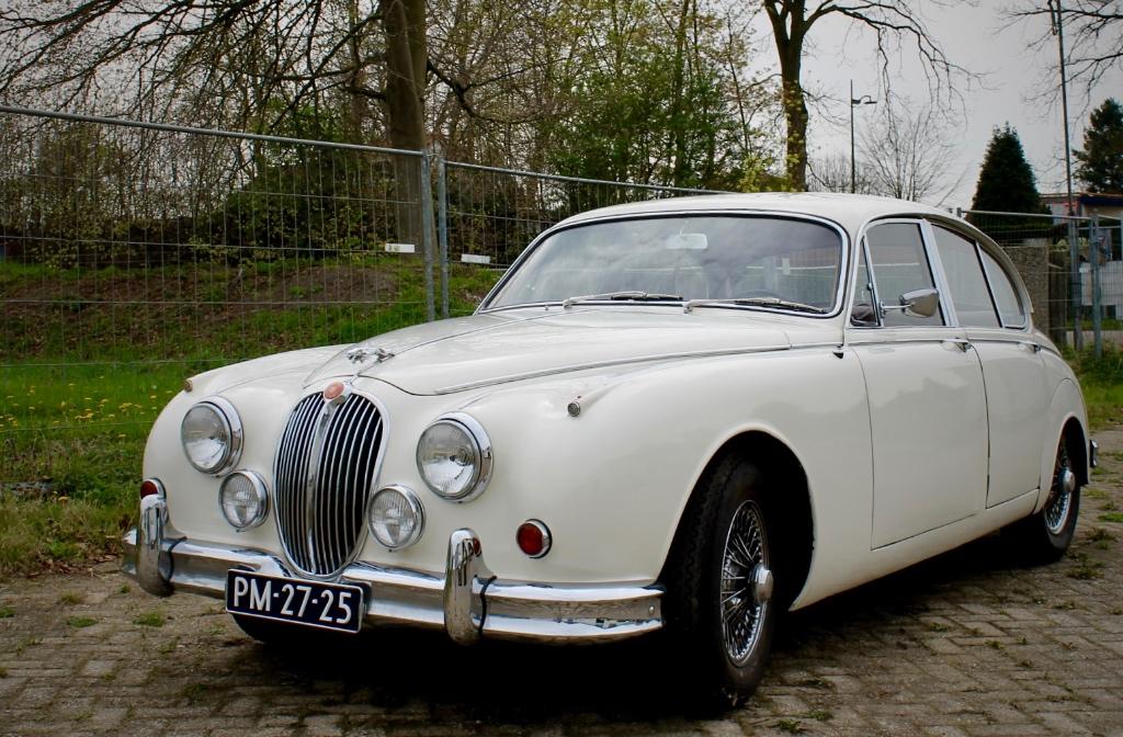 Jaguar Mk 2 3.4 manual overdrive, Auto's, Oldtimers, Achterwielaandrijving, Wit, Leder, Overige kleuren