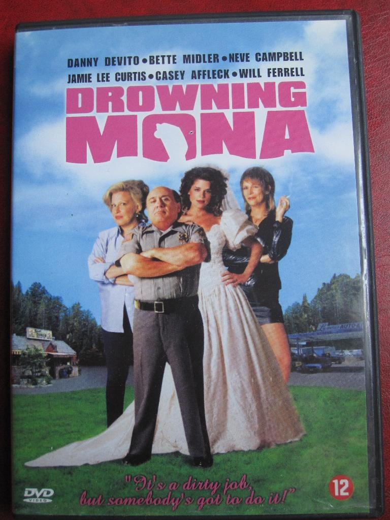 Drowning Mona (2000), Cd's en Dvd's, Dvd's | Komedie, Zo goed als nieuw, Overige genres, Vanaf 12 jaar, Ophalen of Verzenden