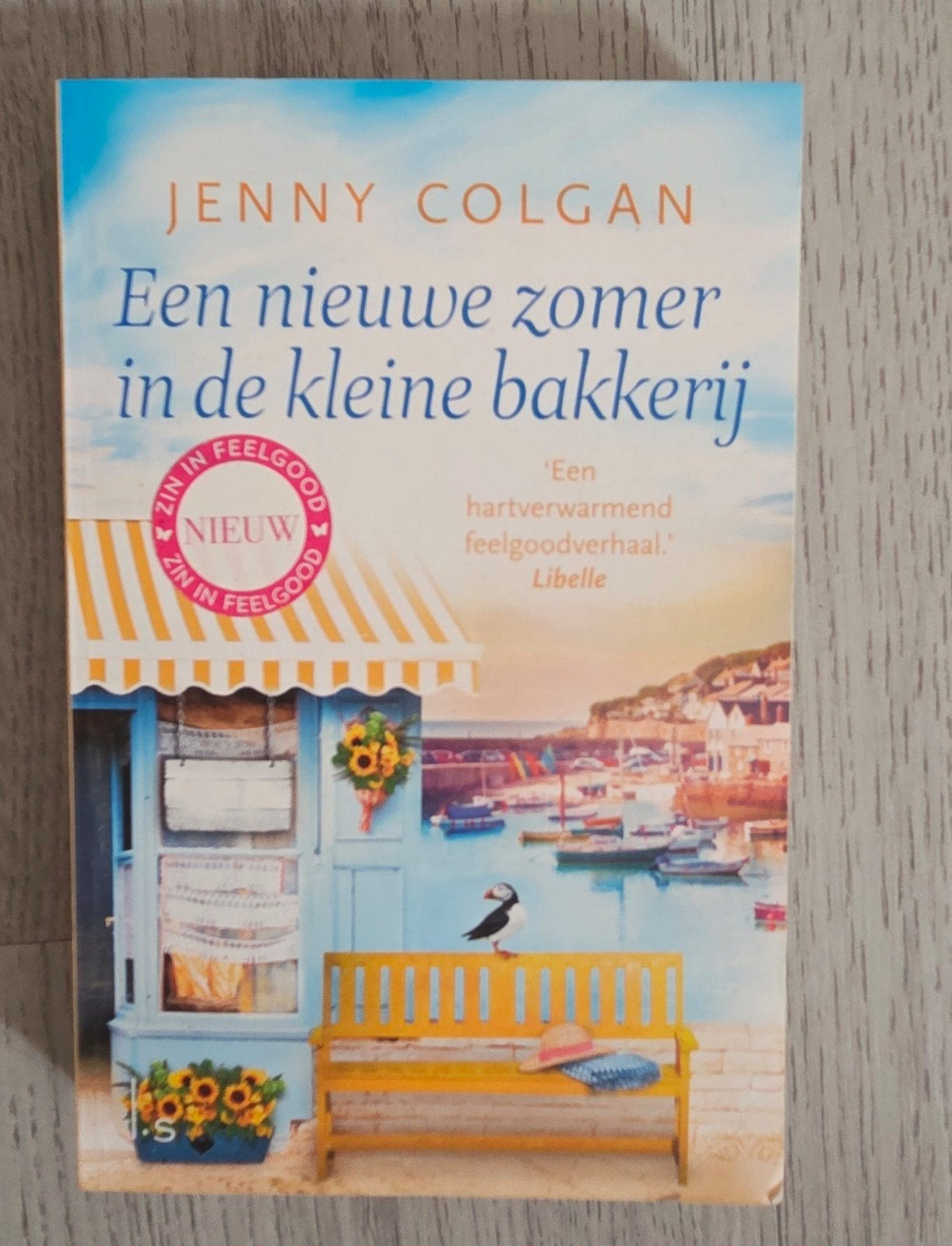 een nieuwe zomer in de kleine bakkerij, Ophalen of Verzenden, Zo goed als nieuw