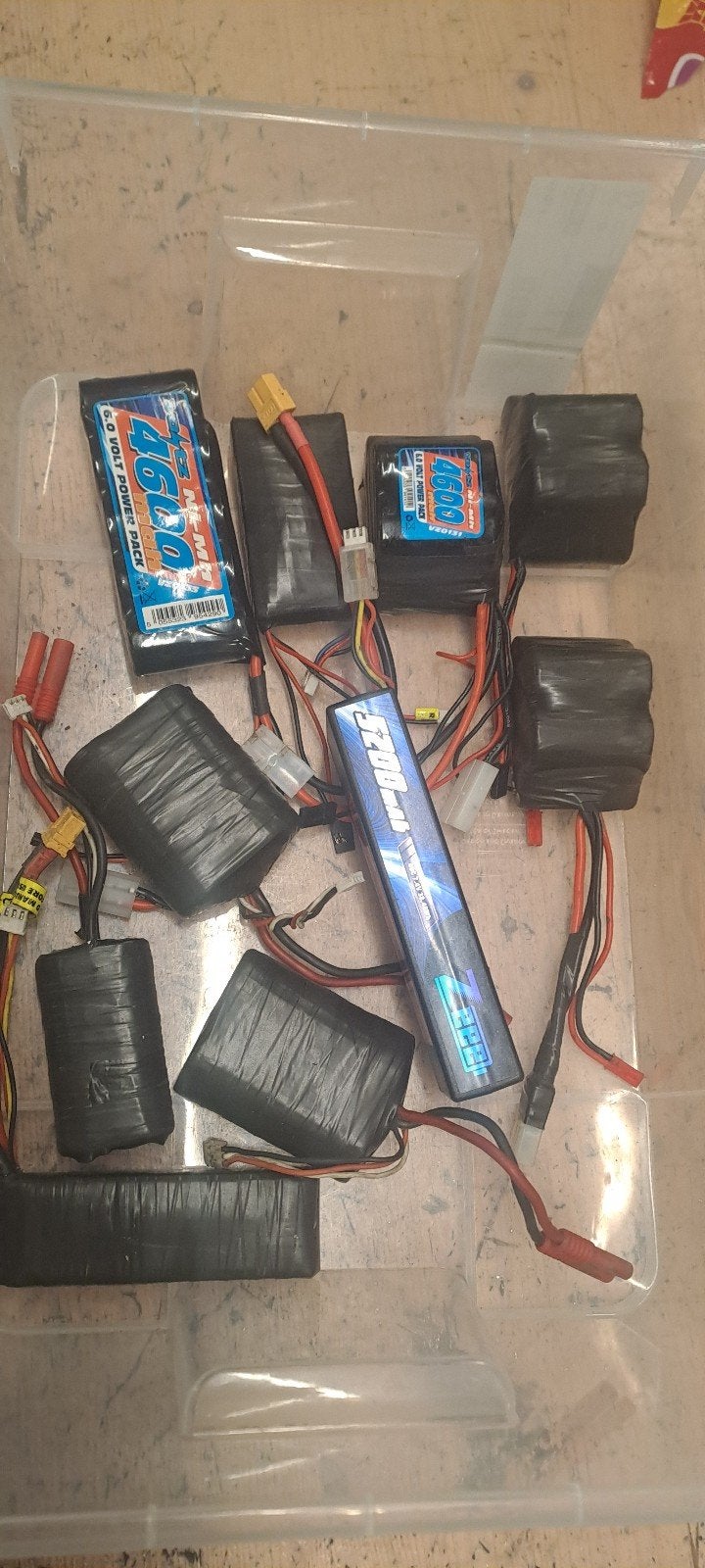 10 goede accu.komen van rijden auto s af fg/losi/elcon/hpi, Hobby en Vrije tijd, Benzine, Gebruikt, Auto offroad, Ophalen of Verzenden