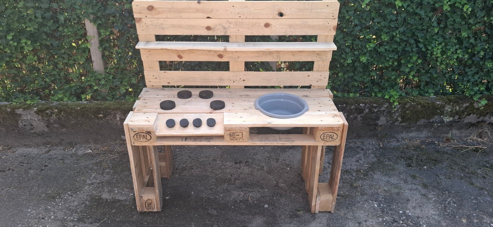Handgemaakte speelkeuken van pallets - Buitenkeuken, Kinderen en Baby's, Ophalen, Zo goed als nieuw, Hout
