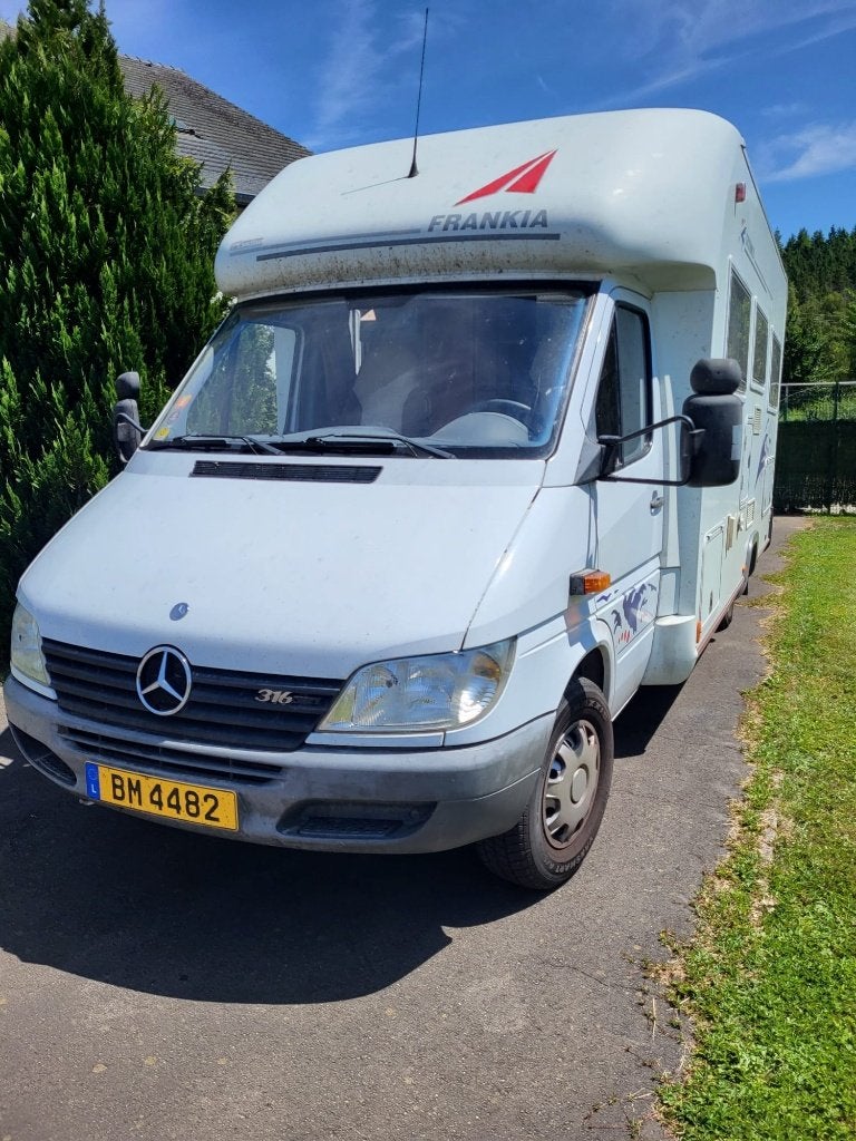 Mercedes-Benz Sprinter Buscamper met Trekhaak, Automaat, Chemisch toilet, Buscamper of Camperbus, Ringverwarming