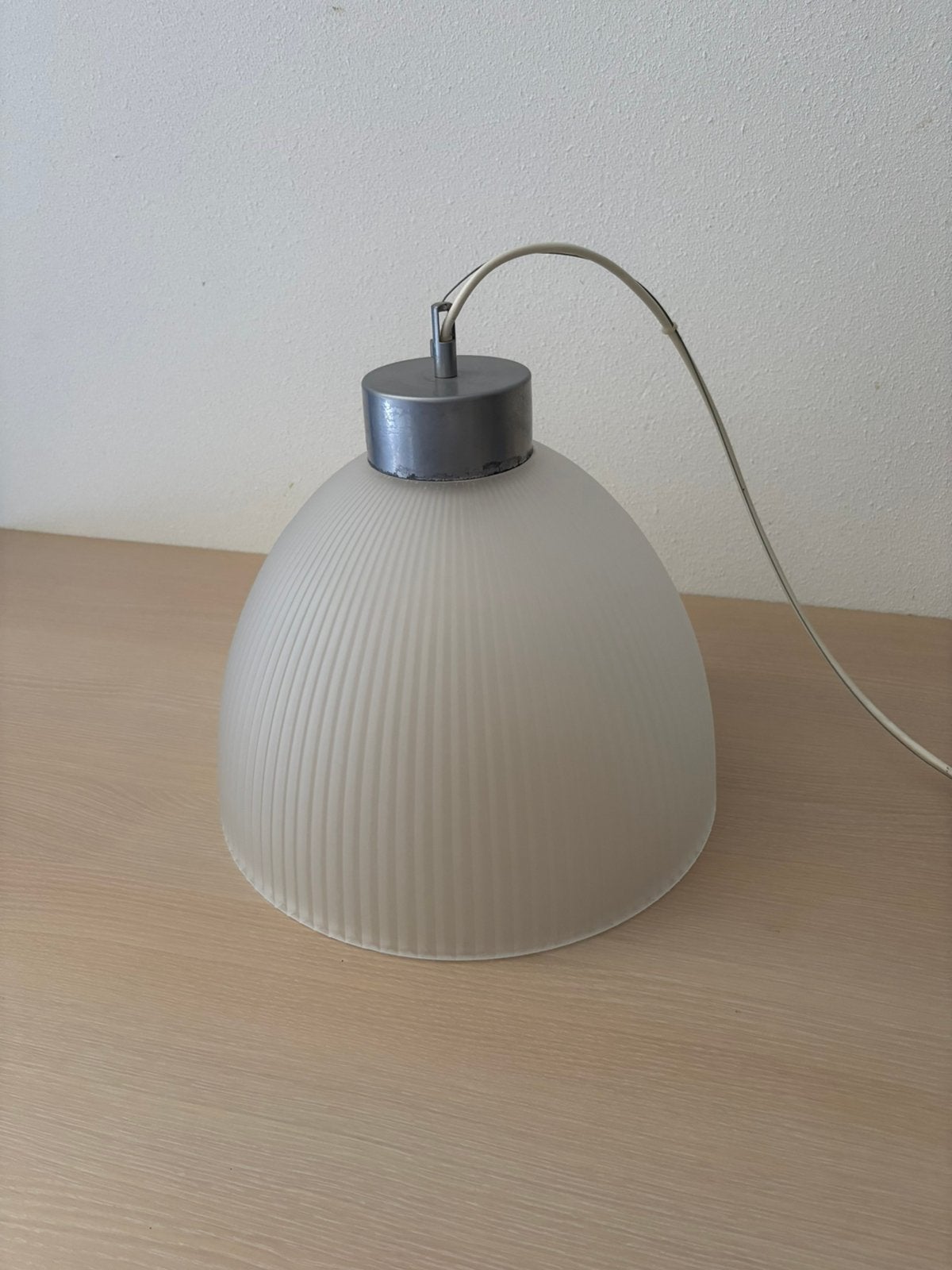 Glazen hanglamp melkglas geribbeld, Ophalen of Verzenden, Gebruikt, Glas