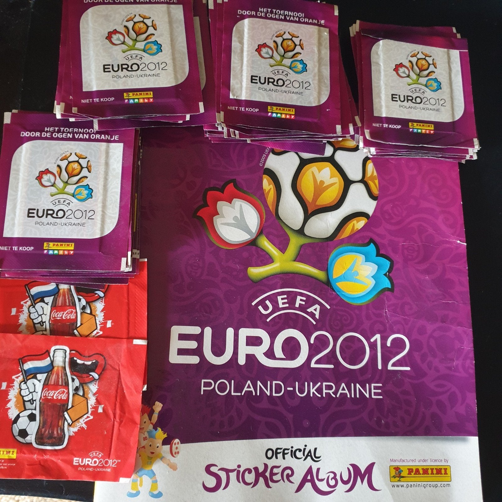 Leeg Panini Euro 2012 album met 68 gesealde pakjes, Ophalen of Verzenden, Nieuw, Meerdere stickers