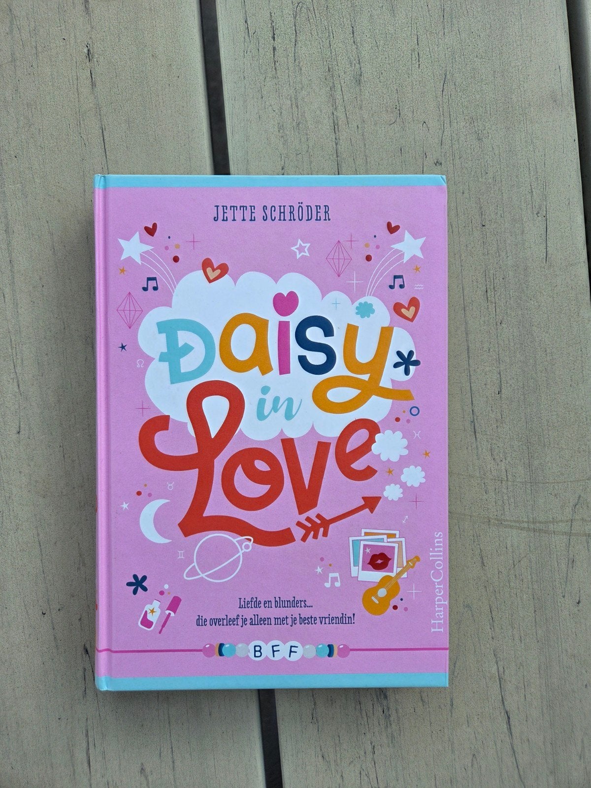 Jette Schröder - Daisy in Love, Ophalen of Verzenden, Zo goed als nieuw, Jette Schröder
