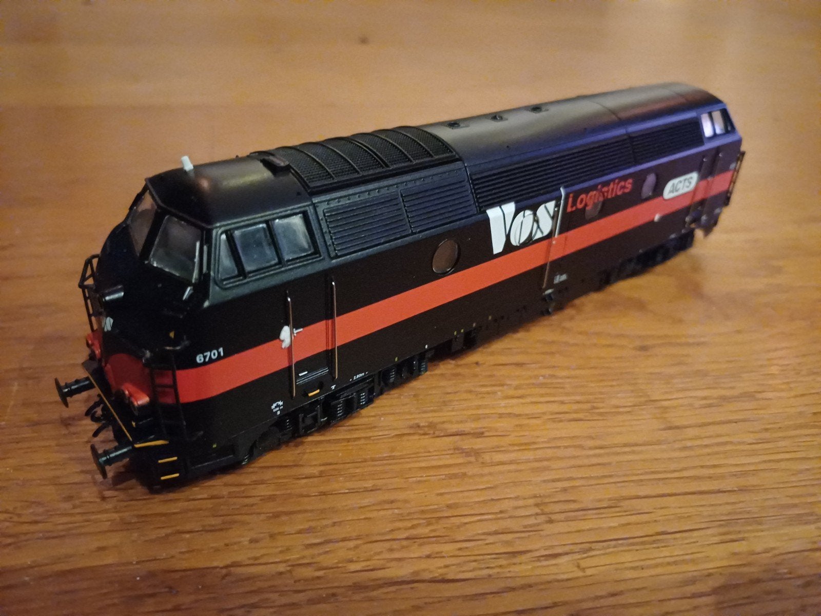 Roco Vos Logistics ACTS Locomotief 6701, Gebruikt, Ophalen of Verzenden, NS, Roco