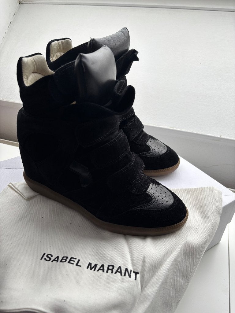 Isabel marant Bucket 40, Isabel Marant, Zwart, Ophalen of Verzenden, Sneakers of Gympen