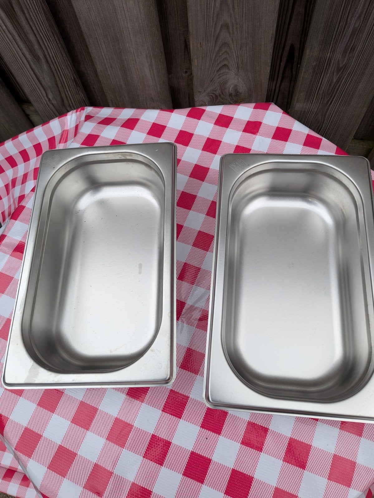 2 Aluminium bakken - RVS voorraadbakken, Ophalen of Verzenden, Gebruikt