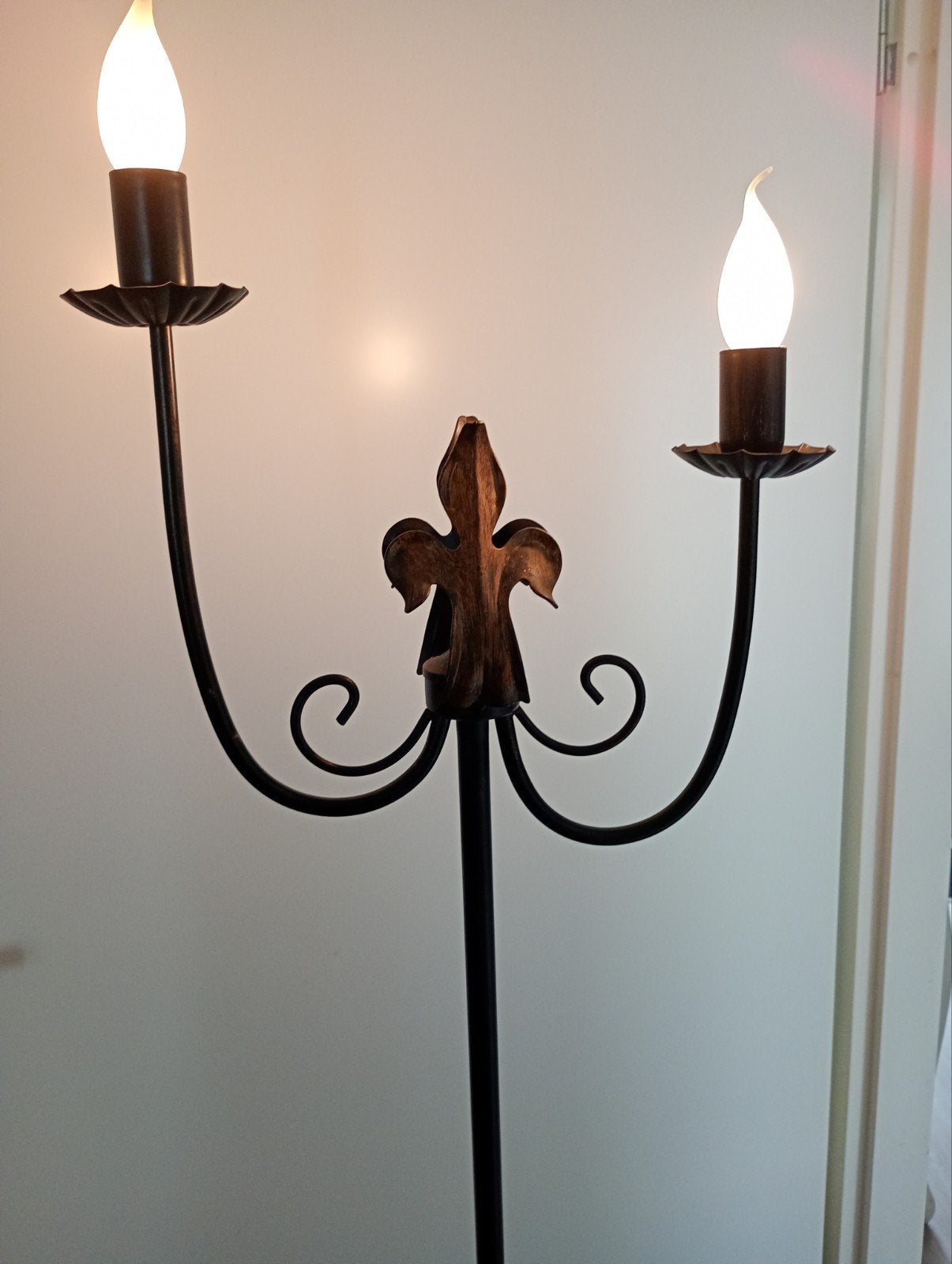 Leuke vintage vloerlamp van metaal, zo goed als nieuw, Ophalen of Verzenden, Zo goed als nieuw, Metaal