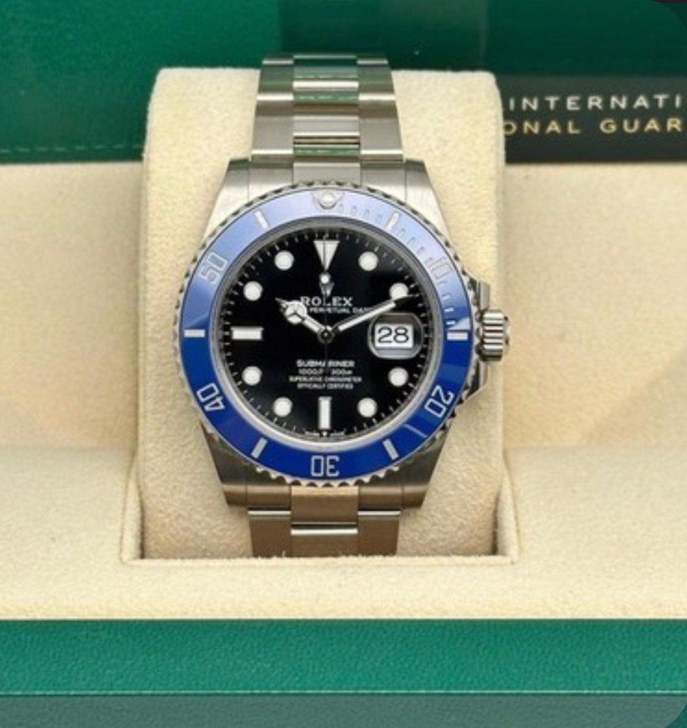 Rolex Submariner Date Oyster, 41 mm, witgoud, Staal, Rolex, Polshorloge, Nieuw