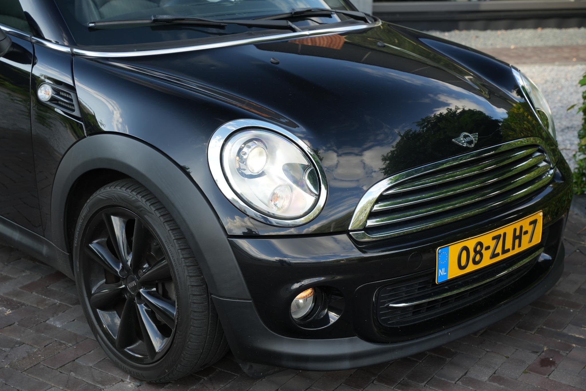 MINI Roadster 1.6 Cooper Chili Cabrio Cruise Clima Navigatie, Voorwielaandrijving, Euro 5, Gebruikt, Zwart